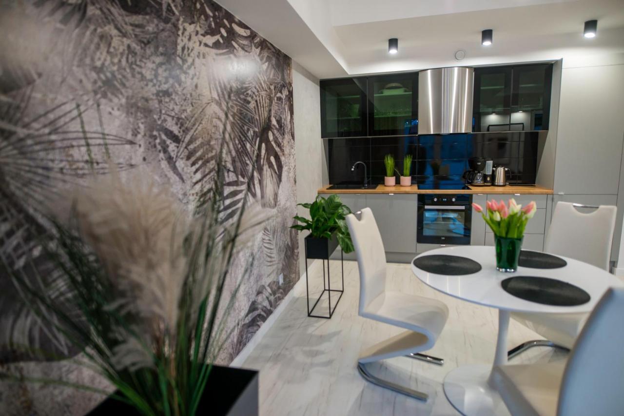 Nowoczesny Apartament Na Warmii I Mazurach Z Garazem Бискупец Экстерьер фото